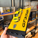 Porta Chaves Porsche GT3 RS amarelo + Miniatura 1:36